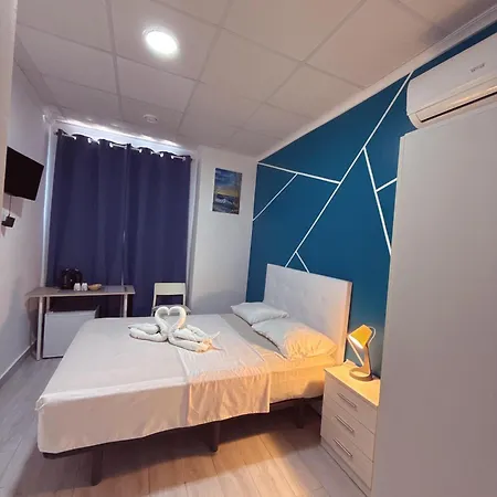 Bed & Breakfast 7Ahostal *